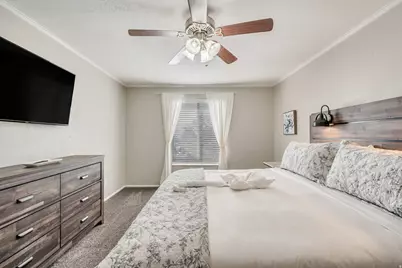 9926 S Lannae Dr, Sandy, UT 84094 - Photo 9