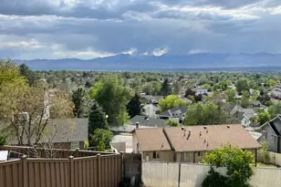 9926 S Lannae Dr, Sandy, UT 84094 - Photo 25