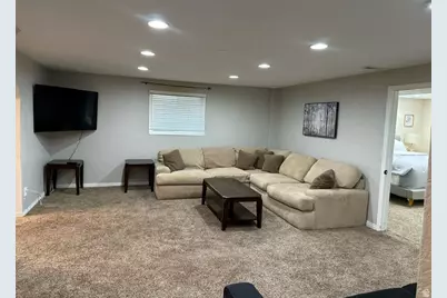 9926 S Lannae Dr, Sandy, UT 84094 - Photo 31