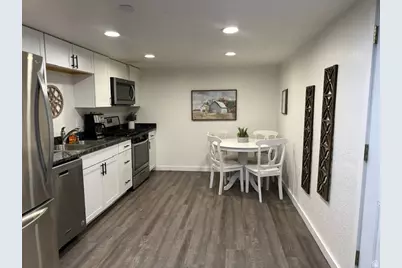 9926 S Lannae Dr, Sandy, UT 84094 - Photo 35
