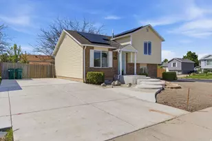 263 W 1675 N, Layton, UT 84041 - Photo 5