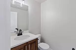 3122 N 1675 E, Layton, UT 84040 - Photo 15