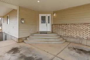 334 W Mountain View Dr S, Cedar City, UT 84721 - Photo 5