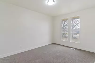 1212 N Virginia Ave, Harrisville, UT 84404 - Photo 15