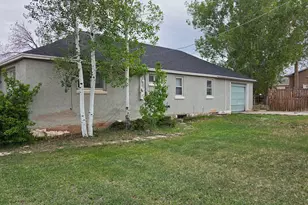 208 S 400 W, Richfield, UT 84701 - Photo 3