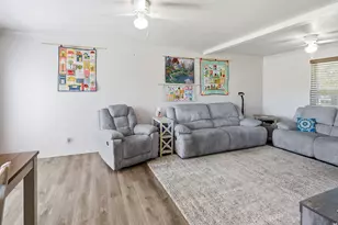 845 N 275 W, Bountiful, UT 84010 - Photo 11