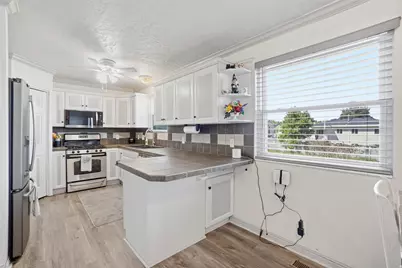845 N 275 W, Bountiful, UT 84010 - Photo 13