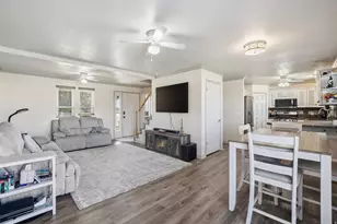 845 N 275 W, Bountiful, UT 84010 - Photo 15