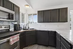 5174 W Natalie Ct, West Valley, UT 84120 - Photo 9