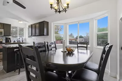 5174 W Natalie Ct, West Valley, UT 84120 - Photo 7
