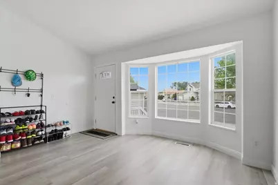 5174 W Natalie Ct, West Valley, UT 84120 - Photo 5