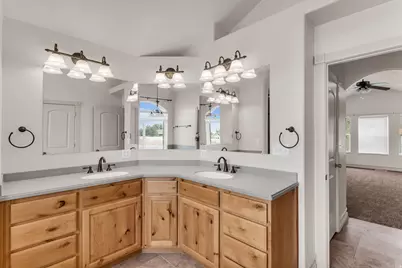 250 E 500 S, Fillmore, UT 84631 - Photo 19