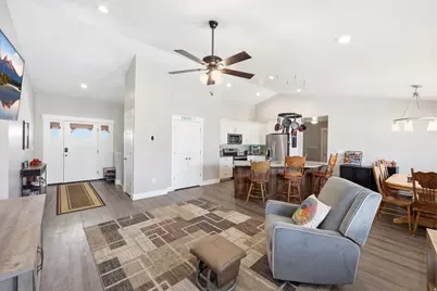 488 N 200 W, Moroni, UT 84646 - Photo 7