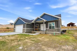 488 N 200 W, Moroni, UT 84646 - Photo 1