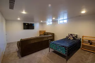 724 W Center St, Orem, UT 84057 - Photo 19