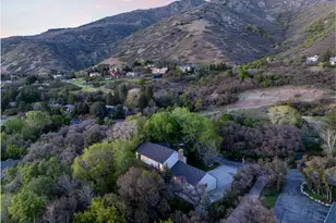 6069 S 2900 E, Uintah, UT 84403 - Photo 5
