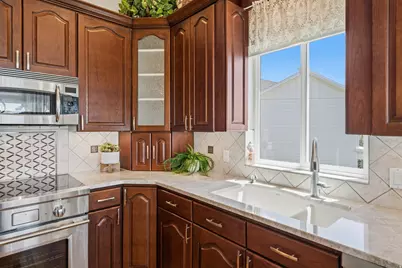 1016 S Terrace Dr, Bountiful, UT 84010 - Photo 9