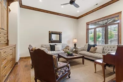1291 S Innsbruck Dr E, Huntsville, UT 84317 - Photo 9