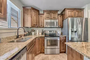 1071 N Jamie-Matt Cir W, Layton, UT 84041 - Photo 27