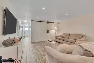 1071 N Jamie-Matt Cir W, Layton, UT 84041 - Photo 1