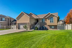 1071 N Jamie-Matt Cir W, Layton, UT 84041 - Photo 29