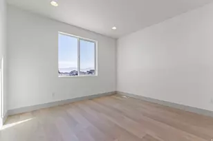 562 W Coyote Rdg Rd, Grantsville, UT 84029 - Photo 9