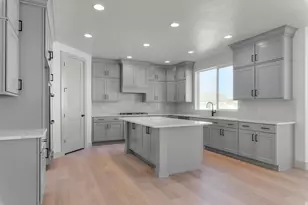 562 W Coyote Rdg Rd, Grantsville, UT 84029 - Photo 13