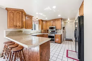 822 E Skylark Dr, Spanish Fork, UT 84660 - Photo 11
