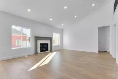 1113 W Angel Hill Ct, Layton, UT 84041 - Photo 11