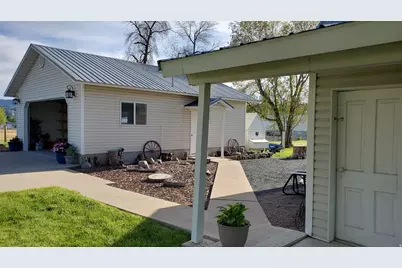 190 E 9200 S, Paradise, UT 84328 - Photo 27