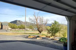 190 E 9200 S, Paradise, UT 84328 - Photo 23