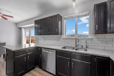 14137 S Ben Lomond Peak Dr, Riverton, UT 84096 - Photo 11