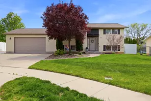 611 W 1635 N, Clinton, UT 84015 - Photo 1