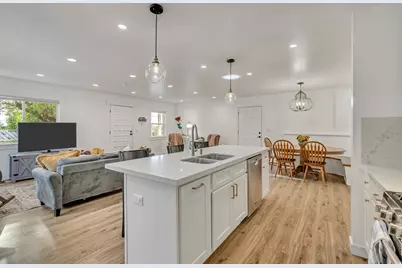 610 N Main St, Centerville, UT 84014 - Photo 9