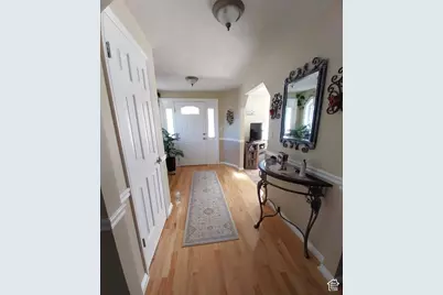 2564 N 2600 E, Layton, UT 84040 - Photo 5