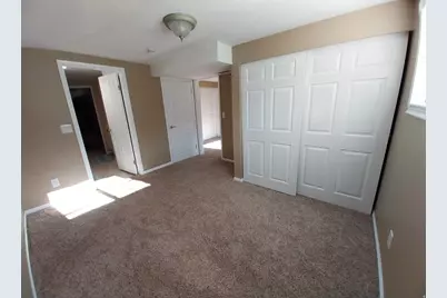 2564 N 2600 E, Layton, UT 84040 - Photo 41