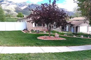 2564 N 2600 E, Layton, UT 84040 - Photo 3