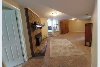 2564 N 2600 E, Layton, UT 84040 - Photo 33