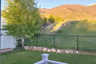 2564 N 2600 E, Layton, UT 84040 - Photo 19