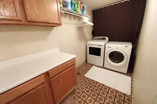 2564 N 2600 E, Layton, UT 84040 - Photo 45