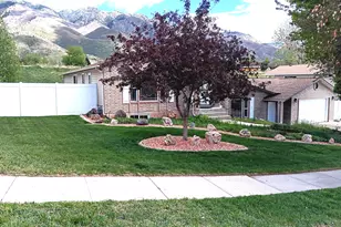 2564 N 2600 E, Layton, UT 84040 - Photo 3