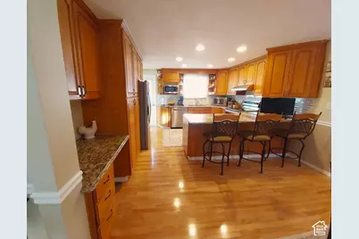 2564 N 2600 E, Layton, UT 84040 - Photo 9