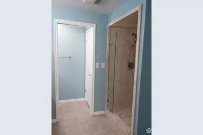 2564 N 2600 E, Layton, UT 84040 - Photo 23