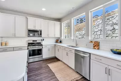 2136 W Northridge Dr, Lehi, UT 84048 - Photo 11