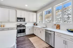 2136 W Northridge Dr, Lehi, UT 84048 - Photo 11