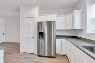 2046 N 4100 W, Lehi, UT 84048 - Photo 7