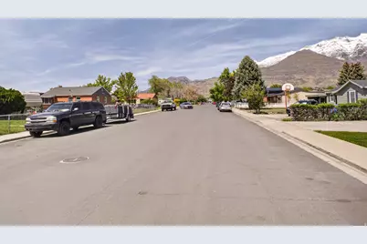 945 N 200 E, Orem, UT 84057 - Photo 39
