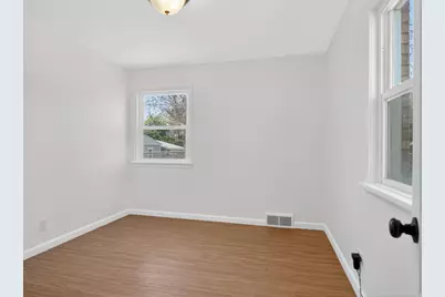 945 N 200 E, Orem, UT 84057 - Photo 13