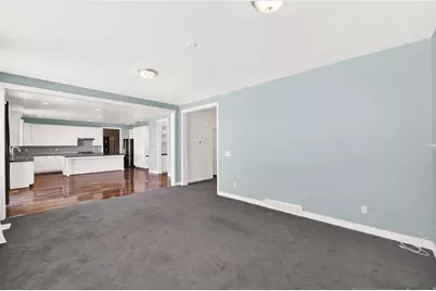 774 W Star Spangled Dr, Bluffdale, UT 84065 - Photo 17