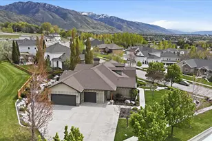 715 Bluff St, Hyde Park, UT 84318 - Photo 37